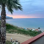 Nyaraló Blunda *